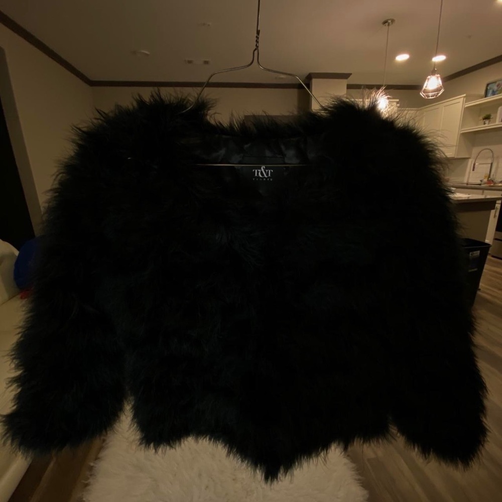 BLACK FAUX FEATHER JACKET
